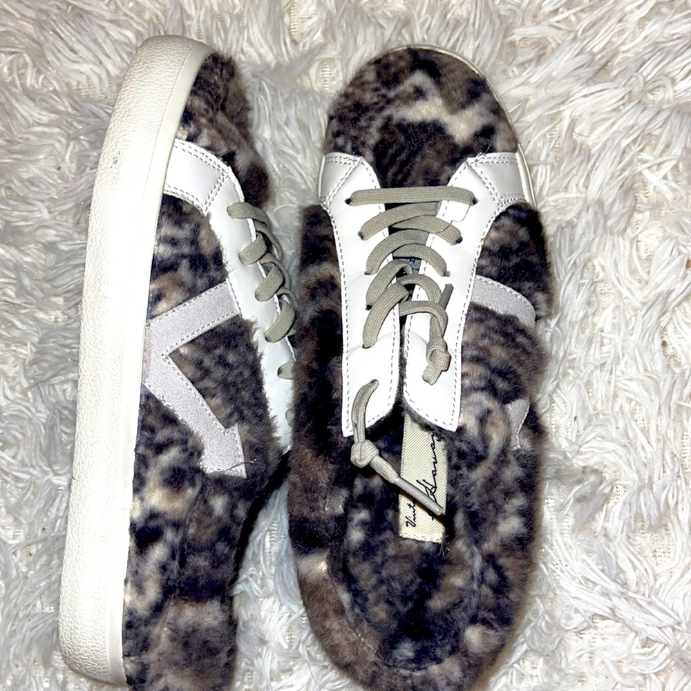 new vintage Havana slip ons